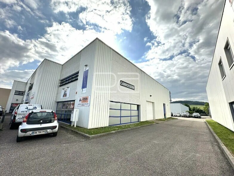 Local d’activités dans Pulnoy à louer - Photo de l’immeuble – Image 1 sur 9