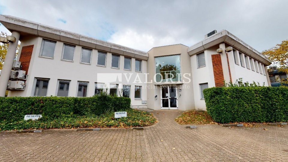 6 Bis Rue Maryse Bastié, Bron à louer Photo de l’immeuble– Image 1 sur 14