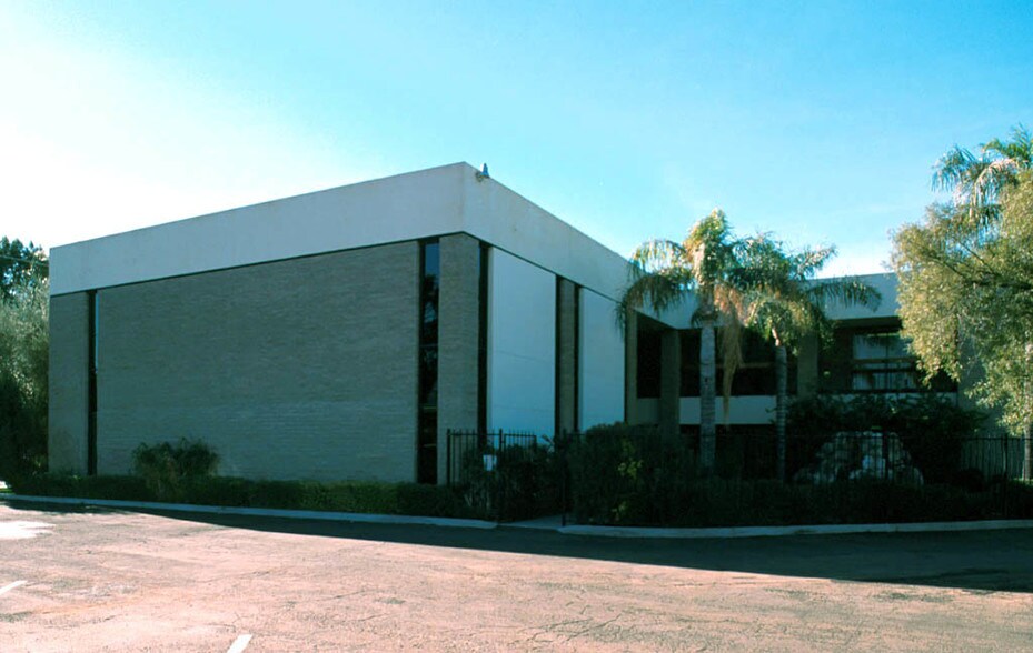 910 E Osborn Rd, Phoenix, AZ à louer - Autre – Image 2 sur 16