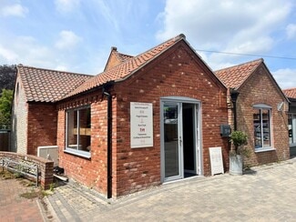 Plus de détails pour Feathers Yard, Holt - Local commercial à louer