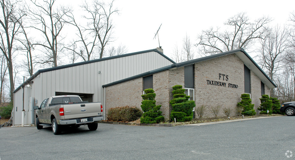 2300 Industry Ct, Forest Hill, MD à louer - Photo de l’immeuble – Image 2 sur 2