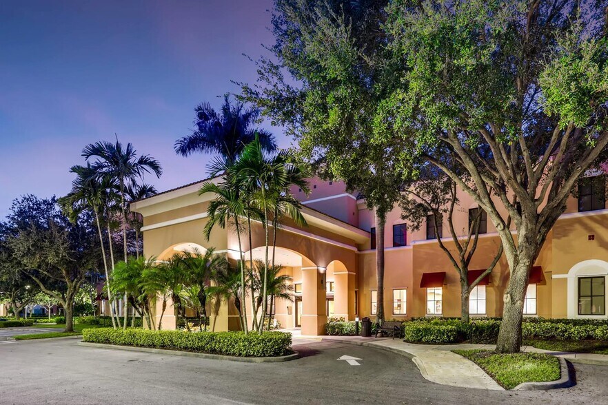550 Heritage Dr, Jupiter, FL à louer - Photo de l’immeuble – Image 3 sur 6