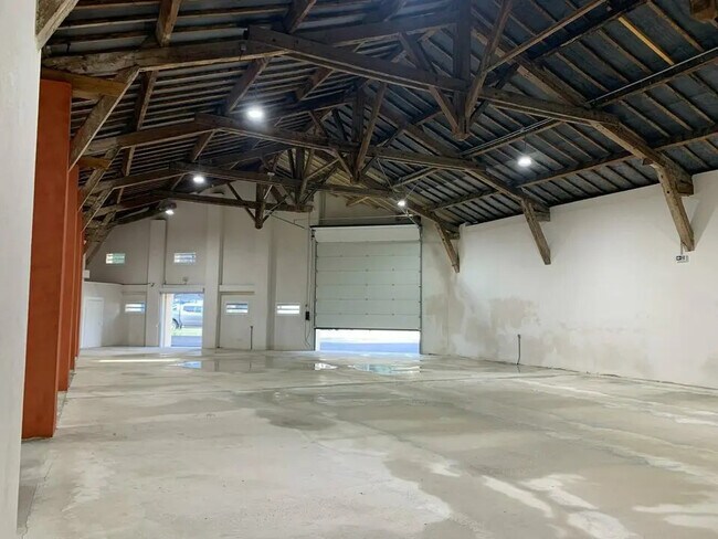 Plus de détails pour Industriel/Logistique à louer