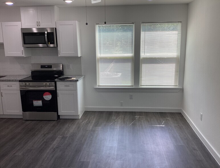 7125 Bywood St, Houston, TX à vendre - Photo de l’immeuble – Image 3 sur 10