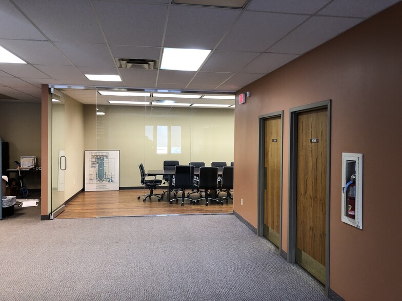 6111 Heisley Rd, Mentor, OH à louer - Photo intérieure – Image 3 sur 4