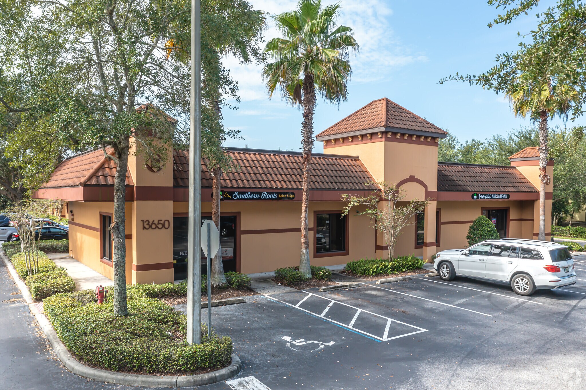 13650 W Colonial Dr, Winter Garden, FL à louer Photo principale– Image 1 sur 27