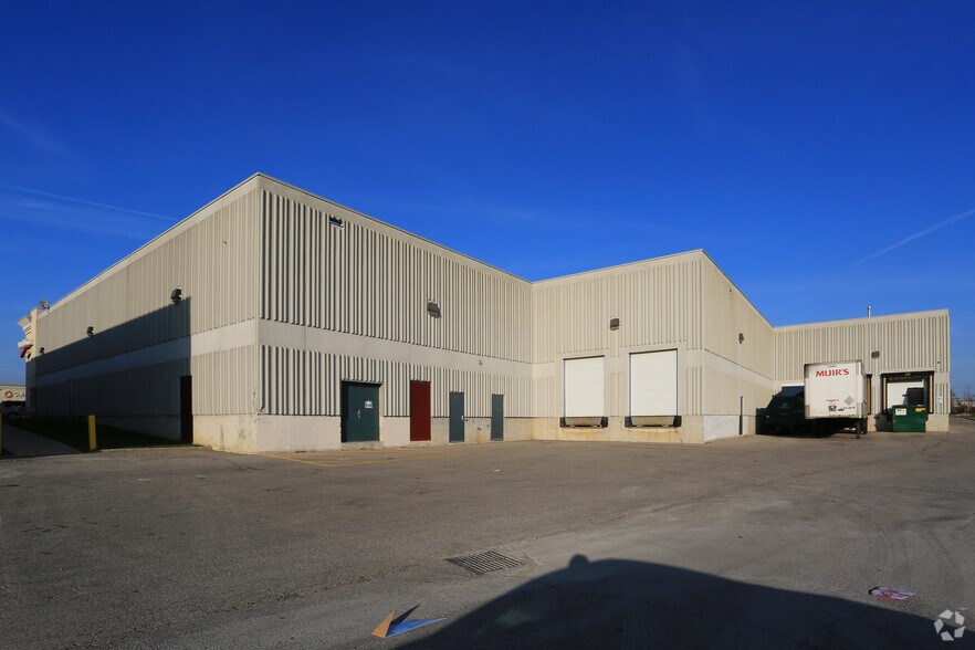 655 Fairway Rd S, Kitchener, ON à louer - Photo de l’immeuble – Image 2 sur 2