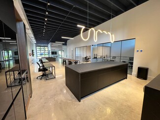 Plus de détails pour 8747 SW 134th St, Miami, FL - Bureau à louer