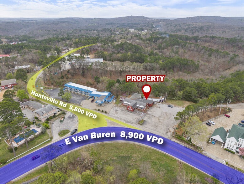 104 Huntsville Dr, Eureka Springs, AR à vendre - Photo de l’immeuble – Image 3 sur 21