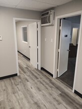 6301-6335 Ashcroft Dr, Houston, TX à louer Photo de l’immeuble– Image 2 sur 5