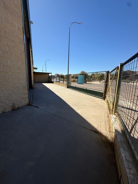 Travesía Santa Rita, 4, Valmojado, Toledo à louer - Photo de l’immeuble – Image 3 sur 4