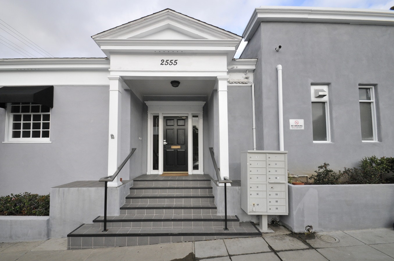 View Photo