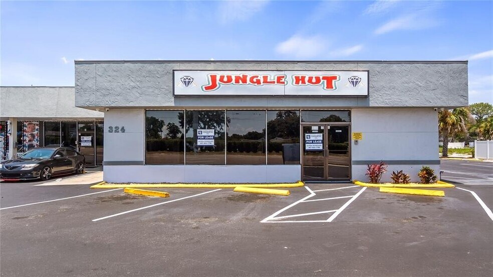 324 W Burleigh Blvd, Tavares, FL à louer - Photo de l’immeuble – Image 1 sur 5