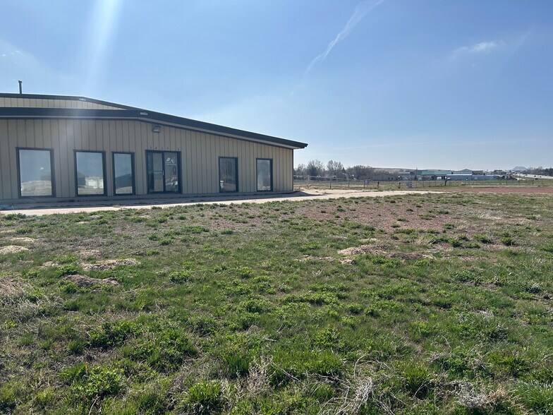 3499 S Douglas Hwy, Gillette, WY à vendre - Photo de l’immeuble – Image 2 sur 10