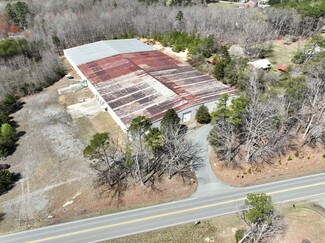 Plus de détails pour 1011 Drive in Rd, Nathalie, VA - Industriel/Logistique à vendre
