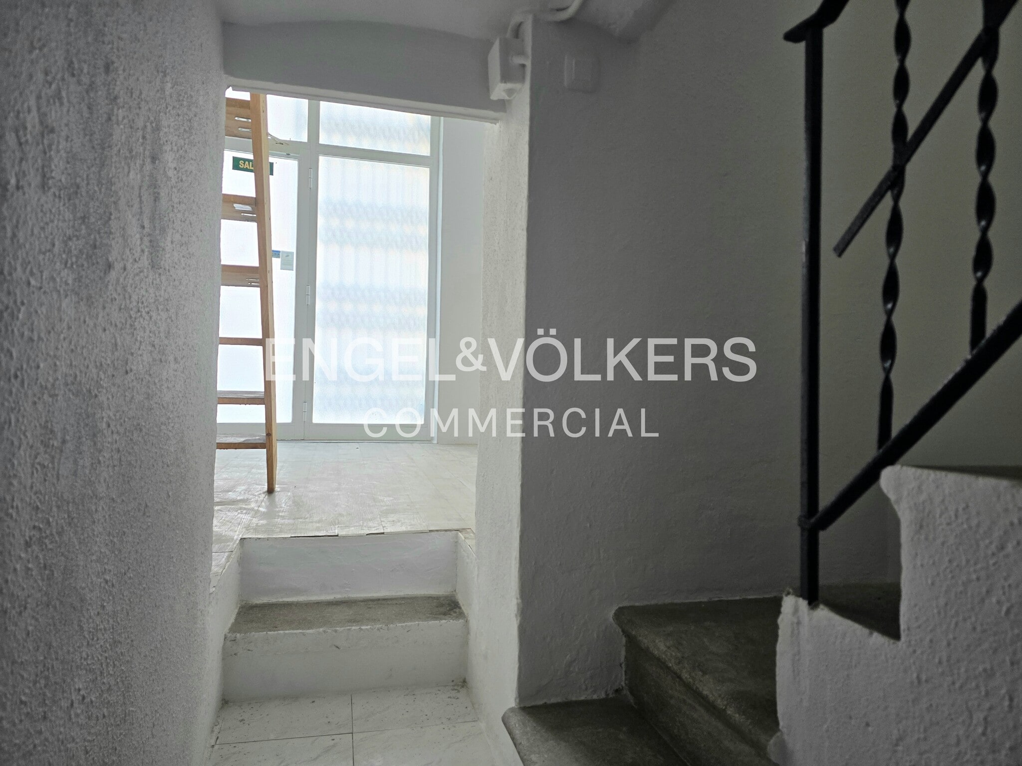 Bureaux/Local commercial dans Barcelone, Barcelona à louer Photo intérieure– Image 1 sur 9