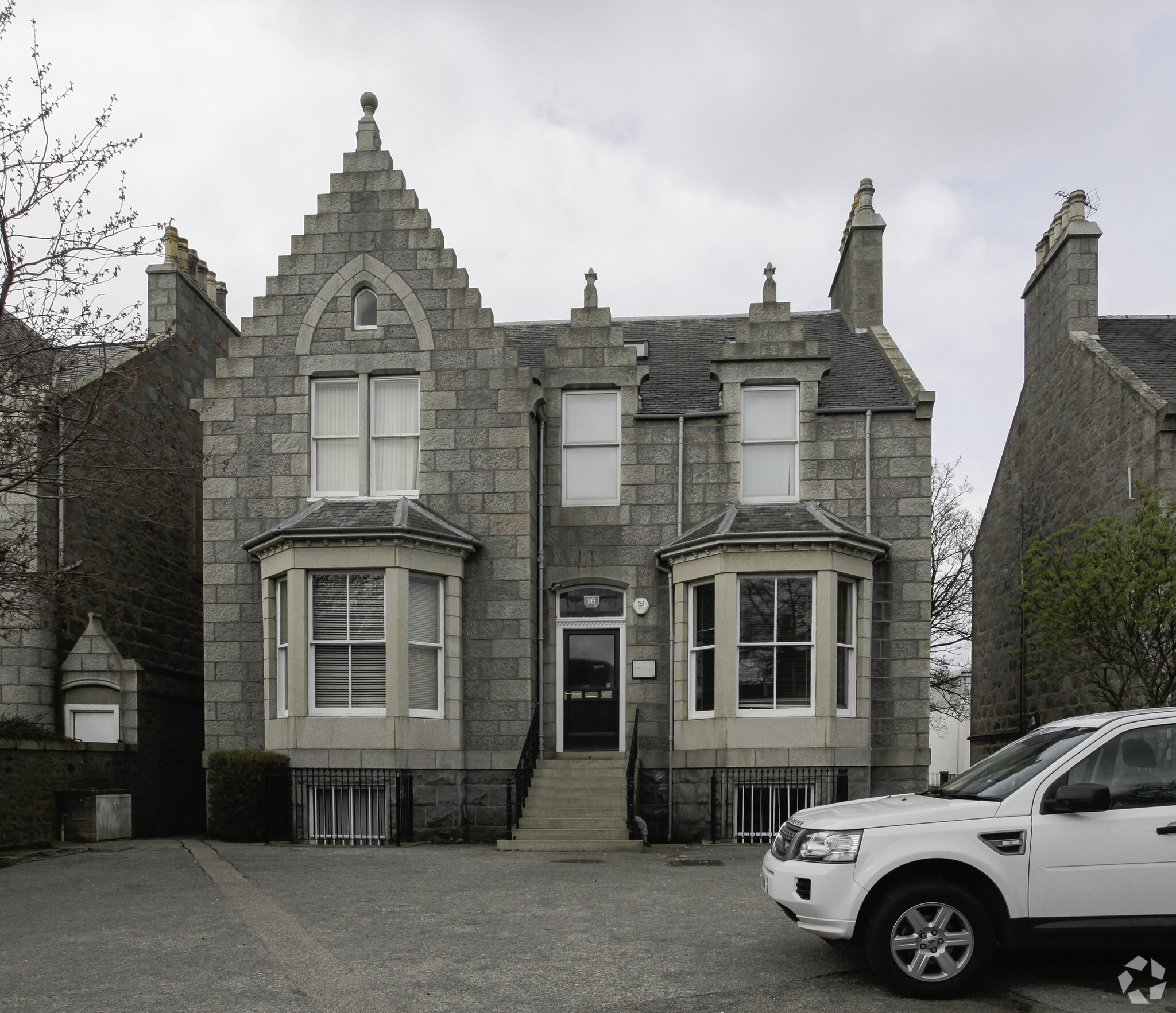 16 Queens Rd, Aberdeen à louer Photo principale– Image 1 sur 3