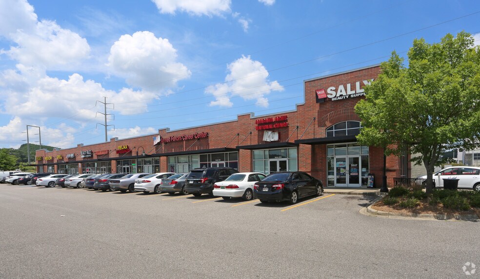 1668-1680 Monclair Rd, Irondale, AL à louer - Photo de l’immeuble – Image 2 sur 13
