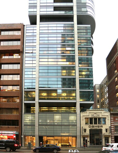 838 W Hastings St, Vancouver, BC à vendre - Photo de l’immeuble – Image 2 sur 5