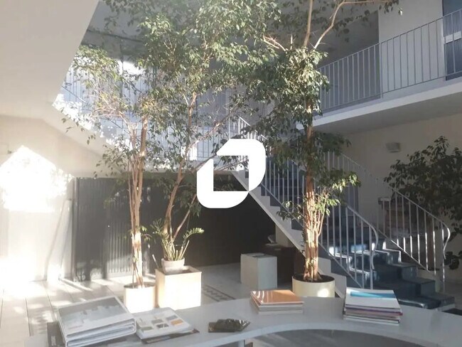 Plus de détails pour Bureau à louer