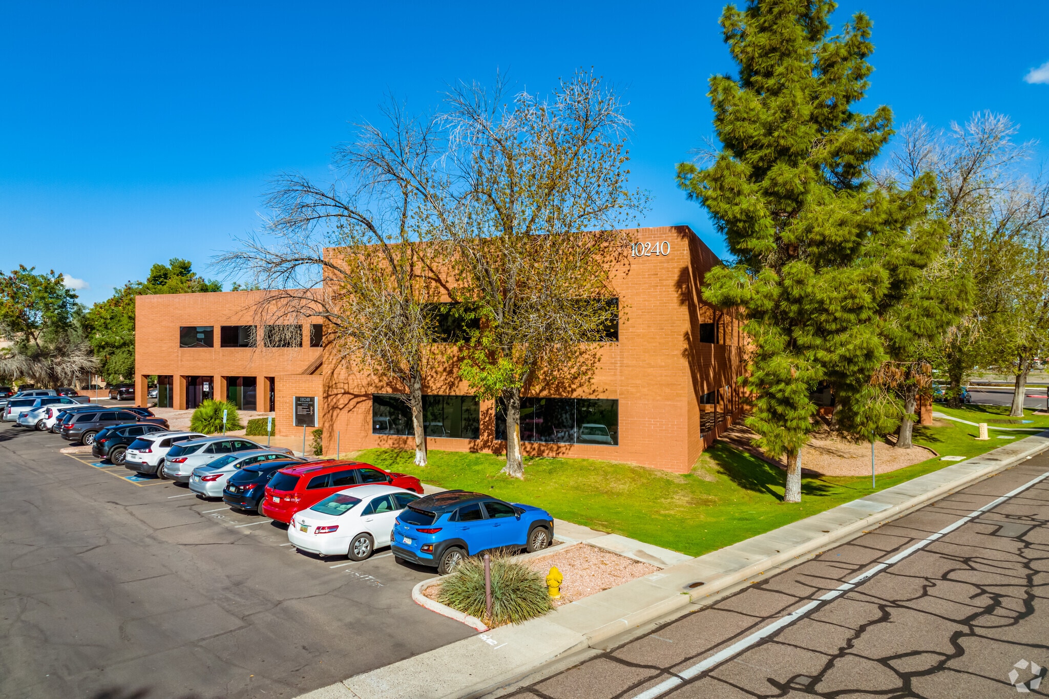 10240 N 31st Ave, Phoenix, AZ à louer Photo principale– Image 1 sur 12