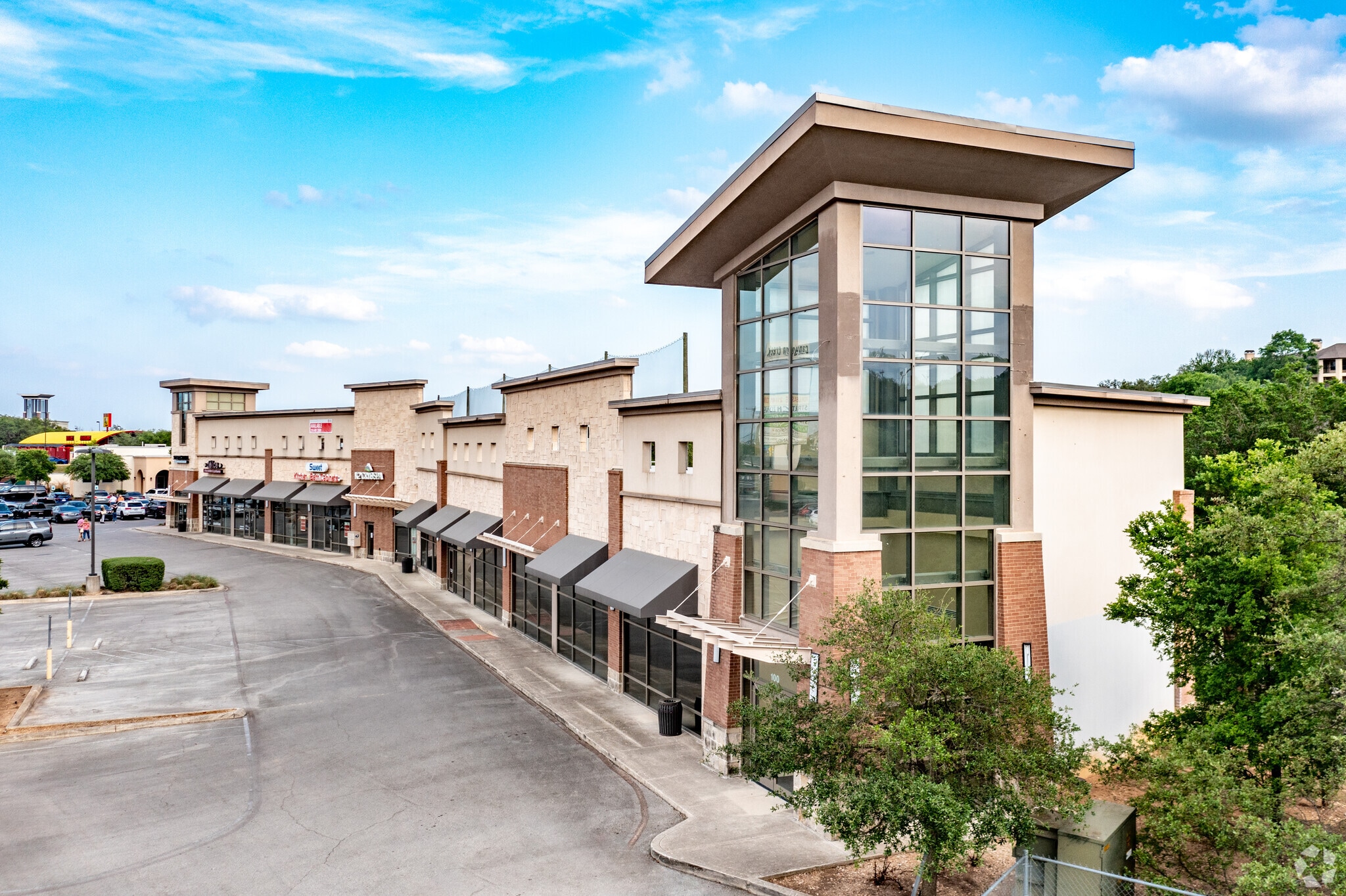 946 N Loop 1604 W, San Antonio, TX à louer Photo principale– Image 1 sur 4