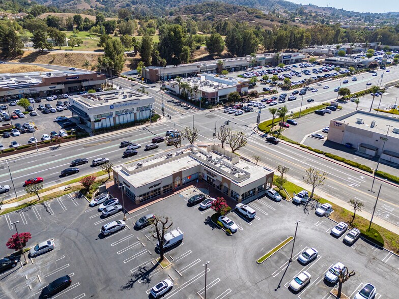 17525 Colima Rd, City Of Industry, CA à louer - Photo de l’immeuble – Image 3 sur 15