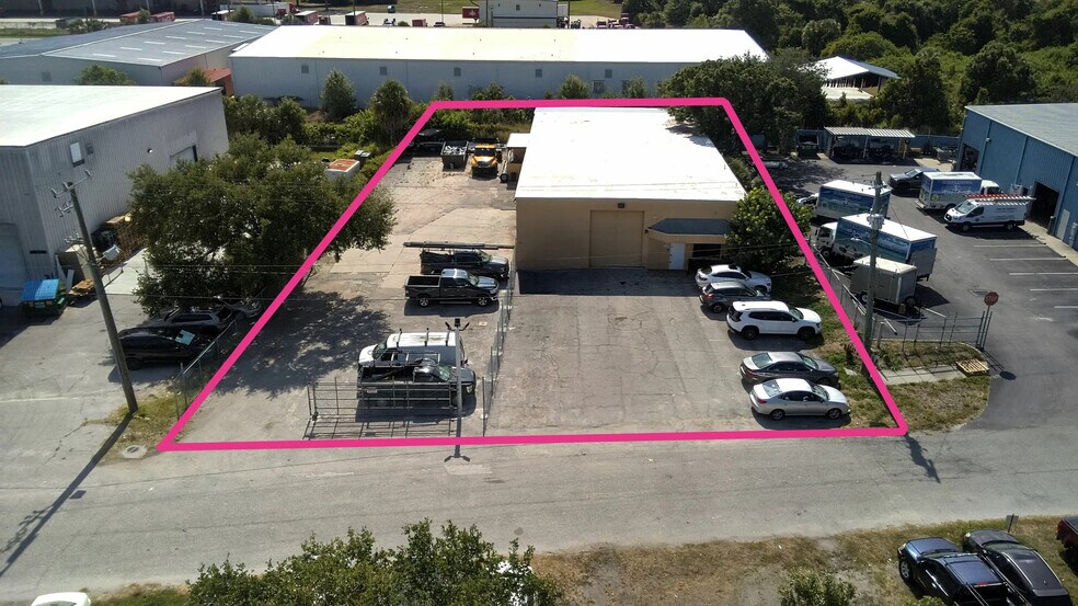 4400 Middle Ave, Sarasota, FL à vendre - Photo de l’immeuble – Image 2 sur 12