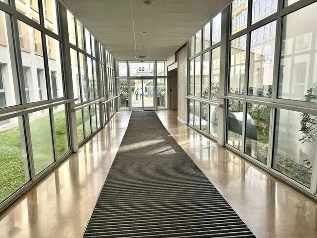 Plus de détails pour Bureau à louer