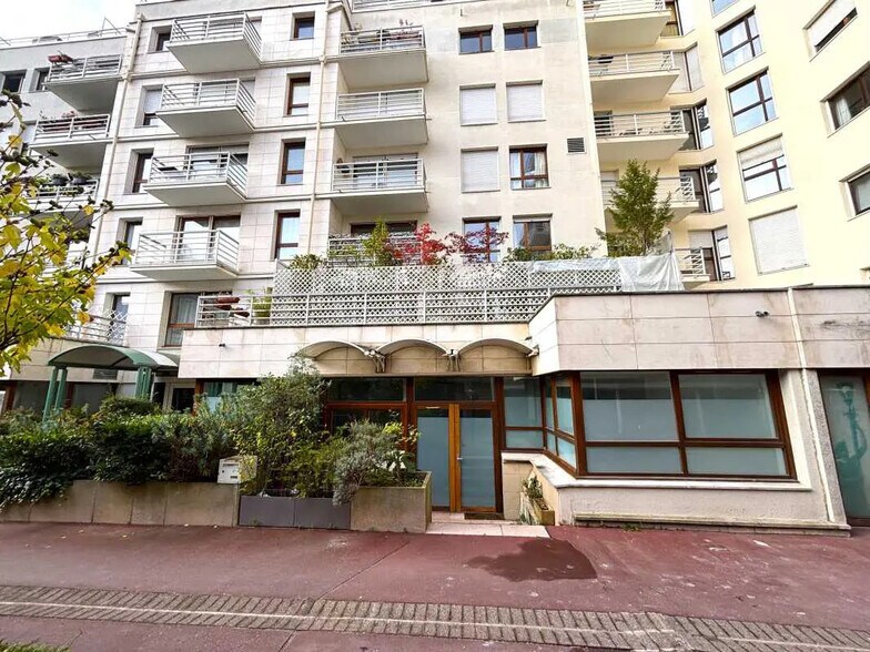 Bureau dans Paris à louer - Photo de l’immeuble – Image 1 sur 6