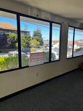 550 Camino El Estero, Monterey, CA à louer Photo de l’immeuble– Image 2 sur 5