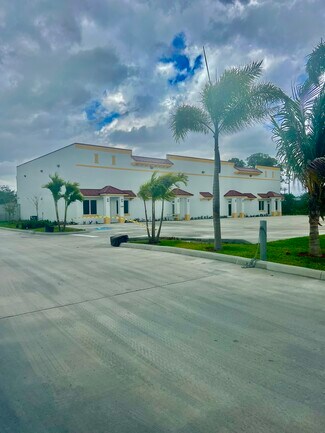 Plus de détails pour 2174 NW Commerce Lakes Dr, Port Saint Lucie, FL - Industriel/Logistique à vendre