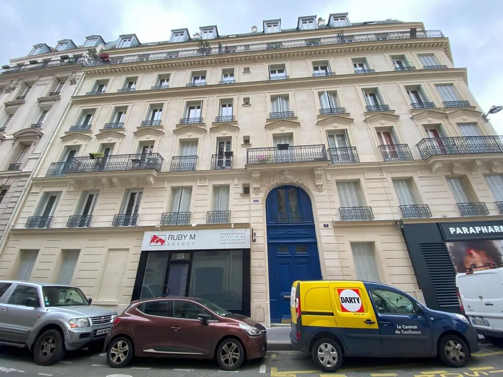 Local commercial dans Paris à louer Photo de l’immeuble– Image 1 sur 8