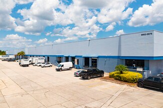 Plus de détails pour 9862-9876 Currie Davis Dr, Tampa, FL - Industriel/Logistique à louer