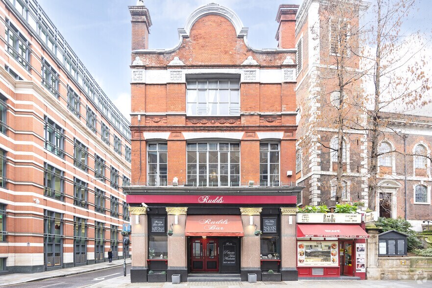 148 Queen Victoria St, Londres à louer - Photo de l’immeuble – Image 3 sur 3