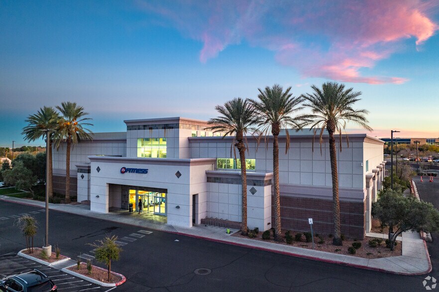 2090 Village Center Cir, Las Vegas, NV à vendre - Photo de l’immeuble – Image 1 sur 4