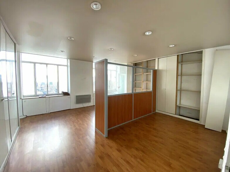 Bureau dans Nice à louer - Photo de l’immeuble – Image 3 sur 7