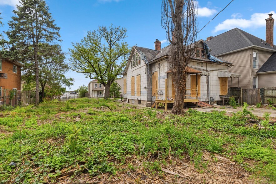 1280 Indianola Ave, Columbus, OH à vendre - Photo de l’immeuble – Image 3 sur 13