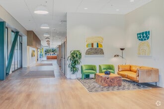 1500 Valley House Dr, Rohnert Park, CA à louer Photo intérieure– Image 2 sur 28