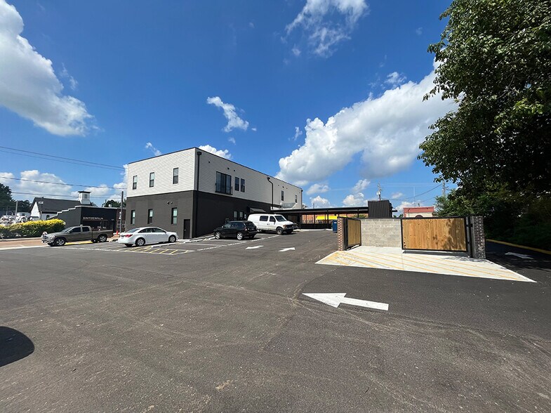 101-103 N Main St, Troy, IL à louer - Photo de l’immeuble – Image 3 sur 5