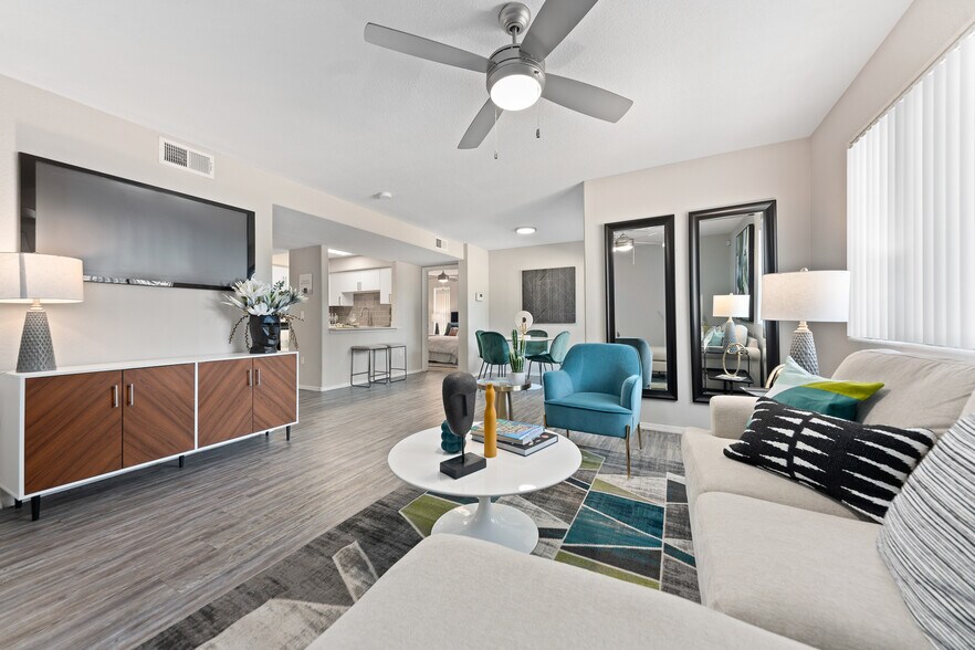 5421 W Indian School Rd, Phoenix, AZ à vendre - Photo de l’immeuble – Image 3 sur 5