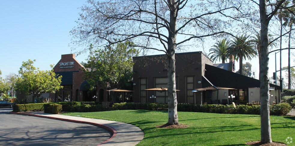 3005 Old Ranch Pky, Seal Beach, CA à vendre - Photo principale – Image 2 sur 5