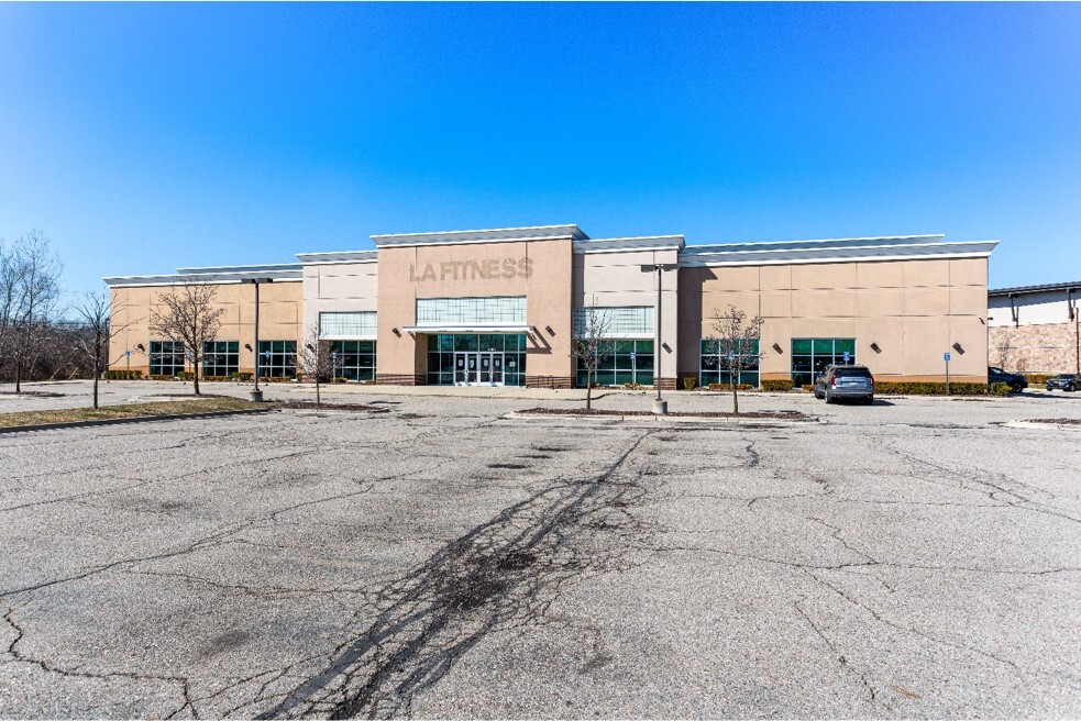 2050 S Telegraph Rd, Bloomfield Hills, MI à louer Photo de l’immeuble– Image 1 sur 7