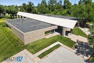 Plus de détails pour 4050 River Center Ct NE, Cedar Rapids, IA - Bureau à louer