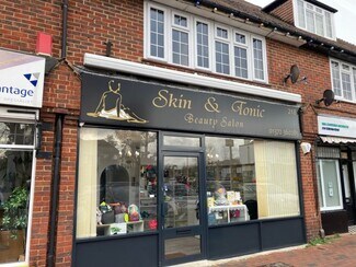 Plus de détails pour 218 Cobham Rd, Leatherhead - Local commercial à vendre