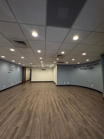 722 E Osborn Rd, Phoenix, AZ à louer - Photo intérieure – Image 3 sur 17