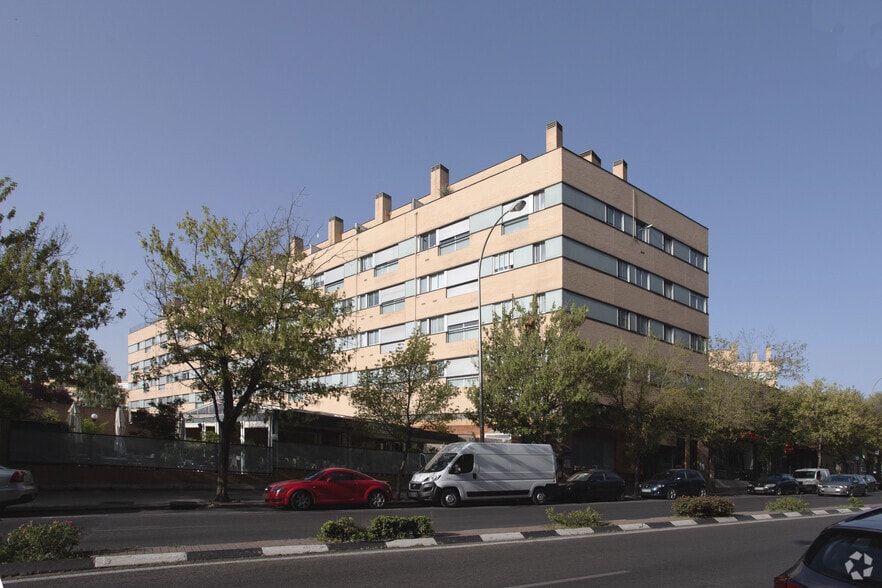 Calle de Silvano, 100, Madrid, Madrid à louer - Photo principale – Image 1 sur 2
