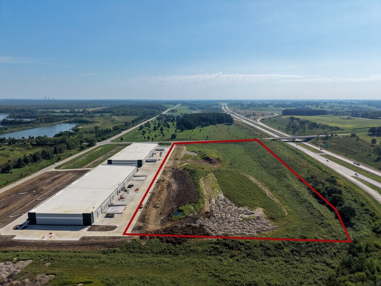3155 SE 42nd St, West Des Moines, IA à vendre - Photo de l’immeuble – Image 3 sur 3