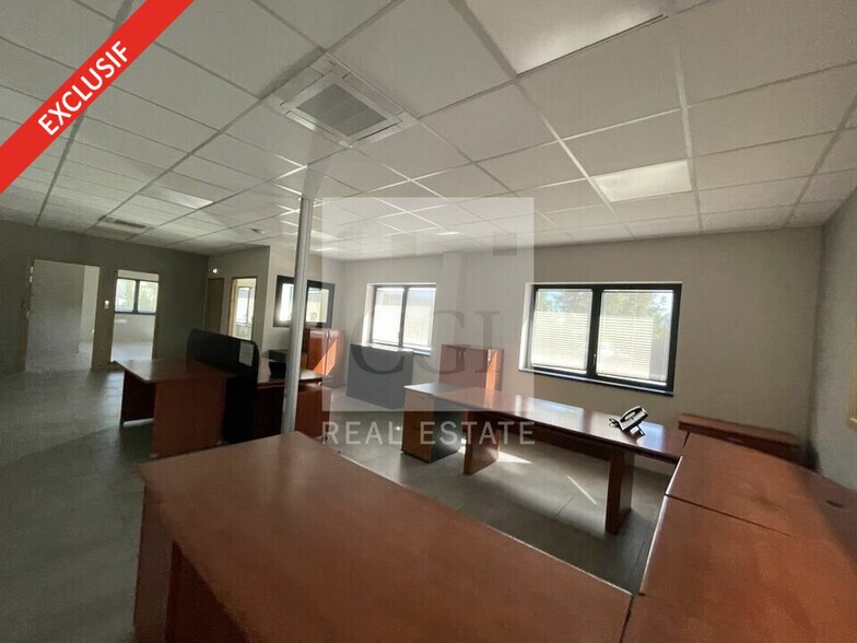Local d'activités dans Apprieu à vendre - Photo de l’immeuble – Image 3 sur 5