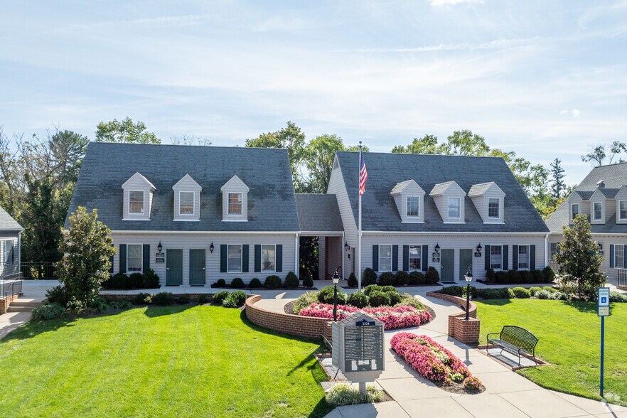 2324 W Joppa Rd, Lutherville, MD à louer - Photo de l’immeuble – Image 2 sur 3